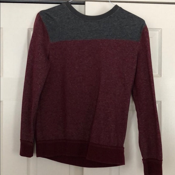 H&M Sweaters - Maroon Grey Crewneck